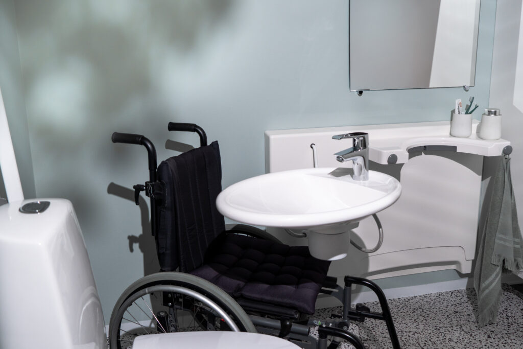 swingline washbasin with wheelchair